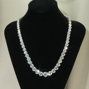 Collar de Cadena de Tenis con Diamantes Cultivados en Laboratorio, Corte Redondo, Clásico, de Oro Blanco de 14k, Personalizado para Compromiso o Boda - Product Image 5