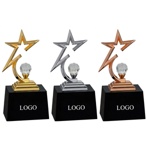Trophée étoile avec boule de cristal et base en bois Or Argent Or rose Gravure laser Impression UV Modèle 634 - Product Image 1