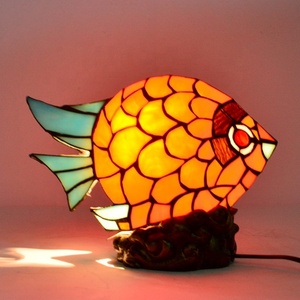 Lámpara Decorativa de Vitral Estilo Tiffany Europeo LongHuiJing con Forma de Pez, con Bombilla LED AC E14 para Bebés y Niños - Product Image 1