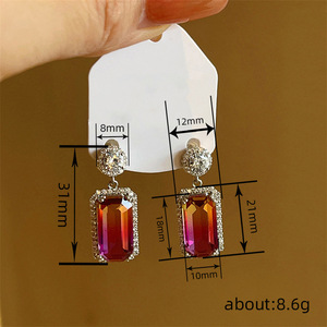 Orecchini Geometrici Colorati per Donne, Accessori per Orecchie Semplici e alla Moda per Uso Quotidiano - Product Image 3