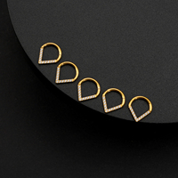 Anneau segmenté articulé en titane de qualité implant, incrusté de zircon, pour piercings d'oreille, de nez et de septum, forme cœur pêche
