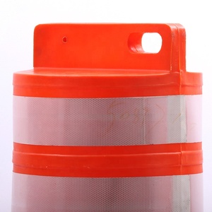 Venta caliente 1100MM plástico LLDPE rojo y blanco reflectante accidente barrera <span class=keywords><strong>de</strong></span> tráfico barril - Product Image 4