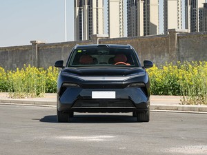 Tang L EV 2025, Versión Premium con LiDAR, Eléctrico para Uso Familiar, con 670 KM de Autonomía y Batería de 100.05 kWh, Carga Rápida - Product Image 2