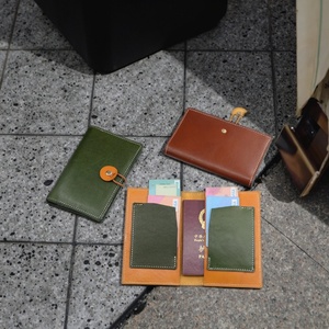 Porta Pasaportes de Cuero Genuino Personalizable Boshiho, con Espacios para Sublimación de Logotipo, Resistente al Agua, Espacios Editables para - Product Image 4