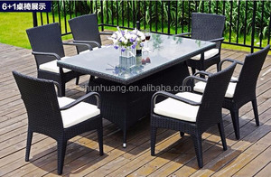 <span class=keywords><strong>Table</strong></span> à manger en rotin PE noir, <span class=keywords><strong>table</strong></span> d'extérieur en <span class=keywords><strong>osier</strong></span> avec coussin en vente - Product Image 5