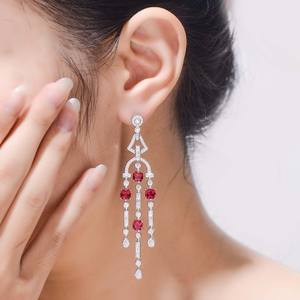 Juego de Pendientes de Silicona con Corte de Rubí, Certificados, de All Fashion Lab, Joyería Unisex para Fiestas, Venta al Por Mayor - Product Image 5