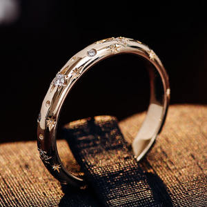 Starburst วงแต่งงานพร้อมชุดดาวเพชรในห้องปฏิบัติการ<span class=keywords><strong>10k</strong></span> 14k 18k ทอง dainty stackable star band stackable star <span class=keywords><strong>ring</strong></span> minimalist - Product Image 4