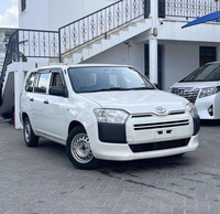 Nuevo Precio para Toyota Probox Usada, Minibús GL, Volante a la Derecha e Izquierda, con Asientos de Cuero y Techo Panorámico