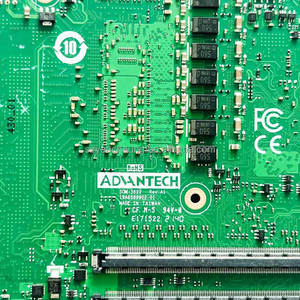 Ordinateur embarqué Advantech SOM-5899, 16 Go de RAM, disque dur 2 To, en stock - Product Image 2