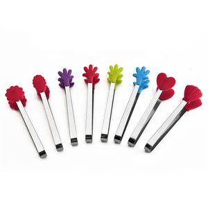 Pinces à sucre miniatures en forme de main colorées de 5 pouces pour enfants, pinces à servir en acier inoxydable avec embouts en silicone - Product Image 3
