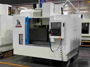Centro de Mecanizado Vertical VMC855 al por Mayor, Suministro Directo de Fábrica, Fresadora <span class=keywords><strong>CNC</strong></span> de 3 Ejes para Moldes, Procesamiento de Alta Precisión - Product Image 4