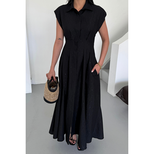 Vestido de Noche de Lino Jacquard en Negro con Abertura Frontal y Bolsillos - Product Image 6