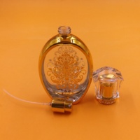 Flacon de parfum rond en verre doré de luxe de haute qualité 50 ml avec diffuseur à bâtonnets, bouchon à vis, gravure et sérigraphie, livraison rapide