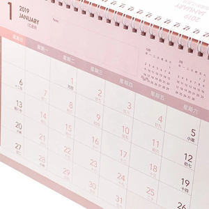 Calendrier de bureau triangulaire inspirant avec compte à rebours et affirmations, design allemand 2025, planification avec bureau debout, bureau canadien - Product Image 3