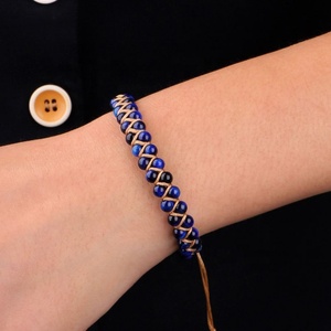 Bracelet personnalisé en macramé de style rétro pour enfants, en pierre naturelle de qualité supérieure, grenat, avec logo personnalisé, fabriqué en usine - Product Image 2