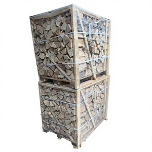 Bois de chauffage empilé dans des caisses en bois avec treillis métallique et sangles en plastique pour le stockage et le transport. Bûches de bois coupées en gros disponibles. - Product Image 1