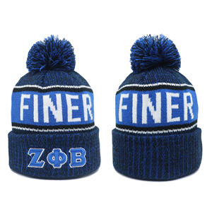 Gorro de Punto Personalizado de Alta Calidad, 100% Acrílico, con Patrón Jacquard, Unisex, con Pompón - Product Image 3