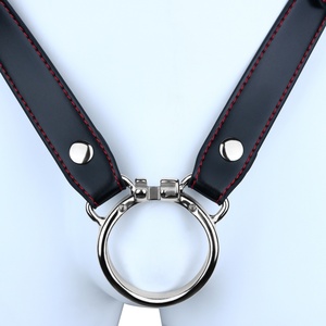 Juego de esposas y collar de bondage BDSM, juguetes sexuales, esposas de cuero PU con cinturón, ajustables para juegos SM para adultos, mujeres - Product Image 3