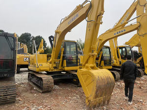 Kumatsu PC110 Mini pelle d'occasion pour la construction, l'aménagement paysager, l'agriculture, les travaux municipaux, le poids en fonctionnement de 11 tonnes - Product Image 6