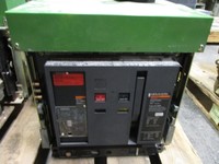 Disjoncteur PLC Masterpact MP30 H1 3000A, taille de cadre STR 38 S, avec dispositif de déclenchement, produit sous garantie