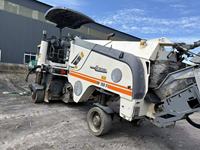Fraiseuse à asphalte Wirtgen W100F d'occasion, modèle 2011, avec une largeur de fraisage maximale de 1000 mm, moteur de 224 kW, en bon état