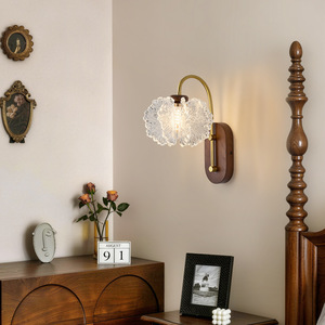 Lampe murale vintage française à pétales, lumière chaude, base en bois, décoration pour chambre à coucher, chevet, salon - Product Image 2