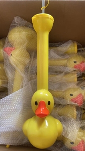 500/1000/1500ml Schattige Gele Eendjesbeker Aangepaste Logo Ontwerp Plastic Drankjes Slush Yard Beker Met Deksel en Rietje - Product Image 6