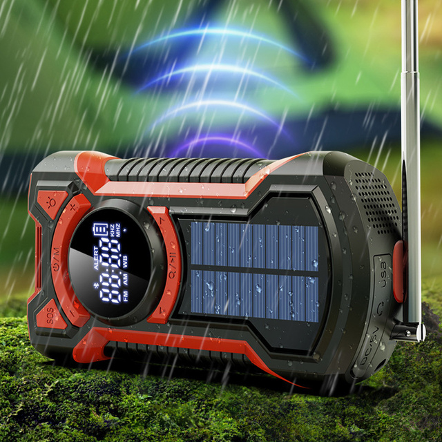 New Products Affordable Outdoor Flashlight Solar Charging Emergency Radio Power Bank With Solar Charger