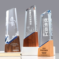 Trophée en bois et cristal personnalisé avec logo, idéal pour les souvenirs, vente en gros