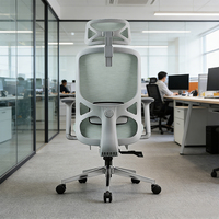 Chaise de bureau ergonomique personnalisable pour cadres, dossier haut, design pivotant en maille