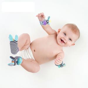 Nouveauté 2024 produits bébé chaussettes chaussures hochets pour bébés enfants chaussettes jouets musicaux pour enfants - Product Image 4