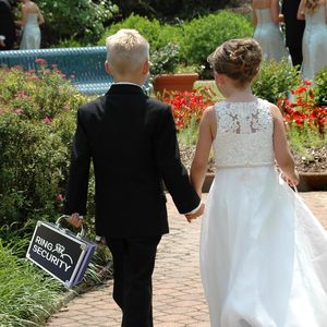 Valigetta di Sicurezza per Anelli con Supporto Imbottito, Custodia Portatile con Fibbia per Anelli da Matrimonio, Scatola per Proposte e Cerimonie - Product Image 6