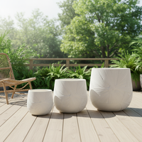 Vente en gros de pots de fleurs modernes suspendus pour centre commercial, en fibre de verre et en argile, avec trous de drainage, 6 pièces, écologiques et durables