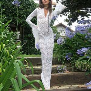 Dropshipping bianco Sexy sirena lunga Maxi abito con stampa a maglia floreale sottile trasparente in pizzo manica lunga svasata lavabile - Product Image 2