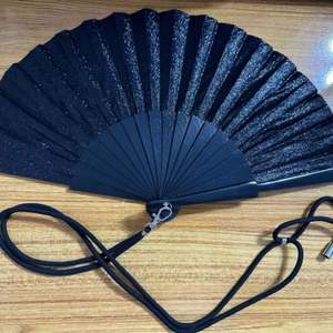 Éventails pliants en bois de 23 cm pour mariage, en tissu pailleté avec cordon, à baleines en bois peintes, pour articles promotionnels et de fête - Product Image 5