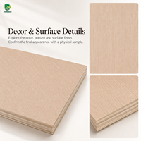 Contreplaqué recouvert de placage linéaire couleur crème pâle Jinbase W-KJ-017, qualité E0, 1220x2440mm, base en bois.