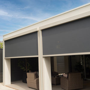 Stores verticaux motorisés en aluminium sur mesure de 12 m de large, anti-UV, <span class=keywords><strong>grande</strong></span> taille, avec rail zippé intégré et tissu <span class=keywords><strong>occultant</strong></span> - Product Image 1