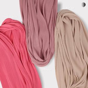 <span class=keywords><strong>2025</strong></span>人気女性ヒジャーブ無地プリーツシフォンバブルシフォンクレープシフォンマレーシア女性 - Product Image 5