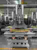 Máquina CNC para Mecanizado de Acero