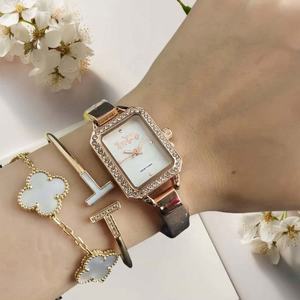 Reloj de Cuarzo para Hombre con Caja de Aleación de 40 mm, Correa de Silicona y Diseño de Dibujos Animados - Product Image 3