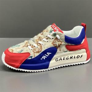 รองเท้ากีฬาลำลองระบายอากาศสำหรับผู้ชาย คอลเลคชั่นใหม่ ฤดูใบไม้ผลิ/ฤดูร้อน ปี 2026 พื้นหนา แฟชั่นทันสมัย เพิ่มความสบายในการเดิน - Product Image 3