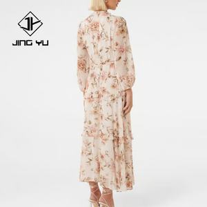 ชุดเดรสลำลองผู้หญิงสไตล์หรูหรา ลายดอกไม้เล็กๆ คอวี แขนยาว คุณภาพสูง ผ้าเรยอนวอยล์ 100% ความยาวปานกลาง - Product Image 3