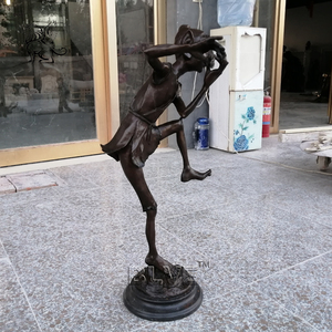 Statues de jardin amusantes et anciennes, décoration extérieure, figurine de <span class=keywords><strong>lutin</strong></span> en métal, jouant de la flûte, statue d'elfe en bronze à vendre - Product Image 3