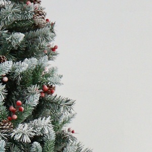 2026 Arbre <span class=keywords><strong>de</strong></span> Noël en PVC en gros Arbres <span class=keywords><strong>de</strong></span> Noël <span class=keywords><strong>de</strong></span> haute qualité avec pommes <span class=keywords><strong>de</strong></span> pin <span class=keywords><strong>et</strong></span> baies rouges - Product Image 3