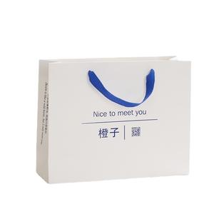 Bolsa de Papel Personalizada con Logotipo y Color, Precio de Fábrica en China, para Ropa - Product Image 5