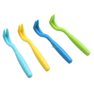 Extracteur de tiques et puces léger 3-en-1 à double dents, réutilisable, pour animaux de compagnie, outil de nettoyage vétérinaire pour tous les animaux - Product Image 1