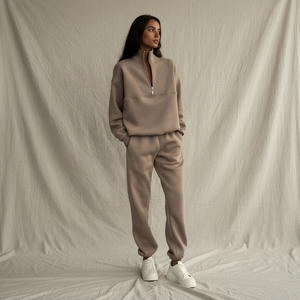 新作到着女性の多彩なカジュアルファッション2ピースセット厚手の長袖スウェットシャツ & 伸縮性のあるウエストロングパンツ - Product Image 1
