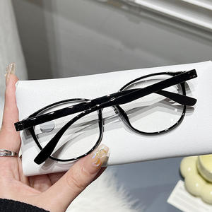 Elegantes gafas de lectura TR90 para mujer +2,50, protección contra la luz azul, lentes antideslumbrantes, óptica de resina YC1907 - Product Image 5