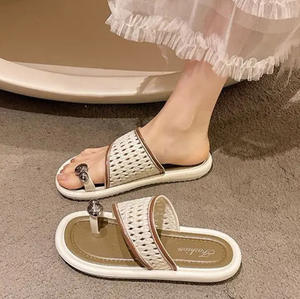 Chaussons pour homme et femme, élégants et tendance, pour l'extérieur, avec ajustement polyvalent et fonction antidérapante - Product Image 5