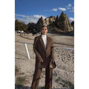 Ensemble de costume Harper marron pour femmes - Product Image 2